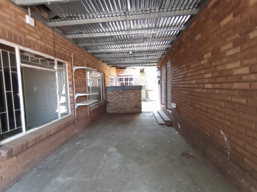 4 Bedroom Property for Sale in Parys Free State